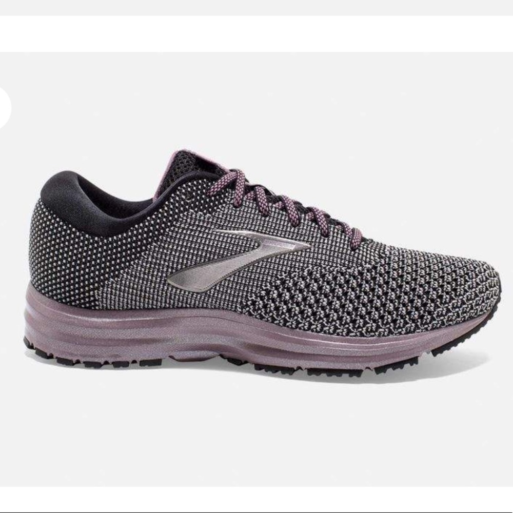Like new Brooks running shoes
